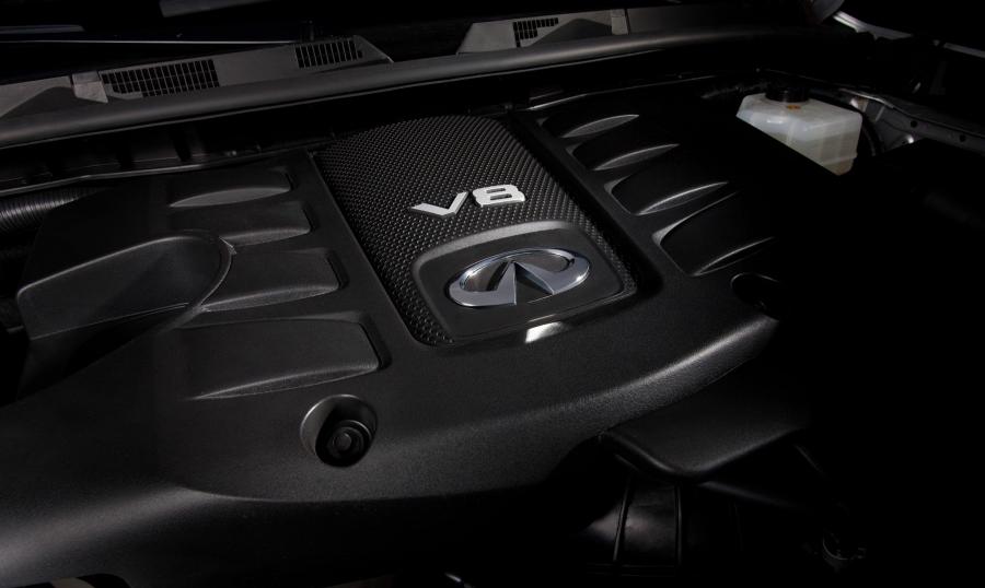  Infiniti QX56 2011 года  (фото 3 из 74)